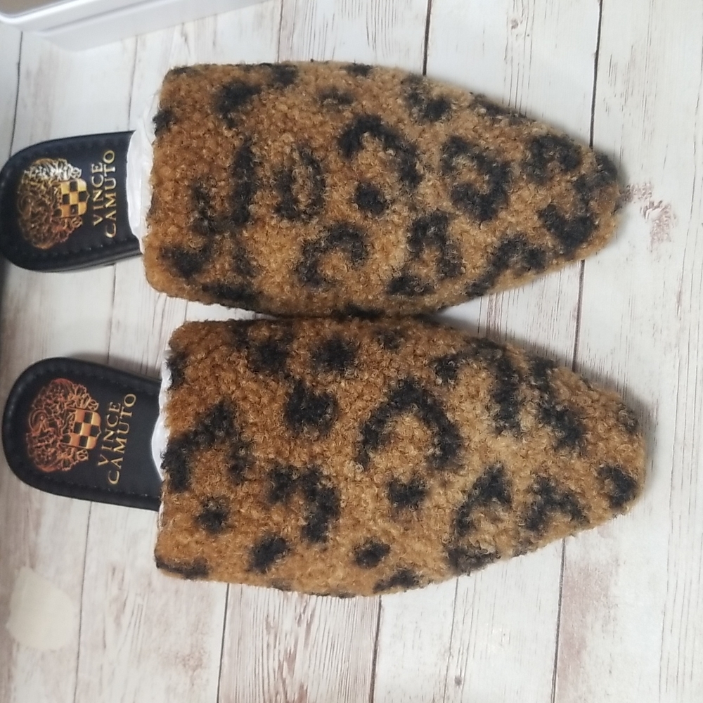 VINCE CAMUTO VAMEERA FLEECE MULE — Summer Natural Leo 5.5